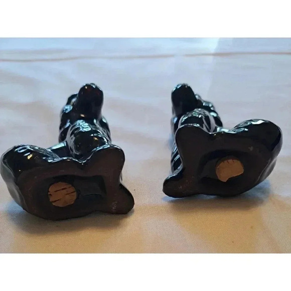 Vintage Salt & Pepper Ceramic Shakers Black  Poodle Dog Japan Cork Plug - Picture 2 of 4